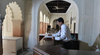 raja nahar singh palace