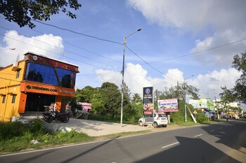 sai padma guest house