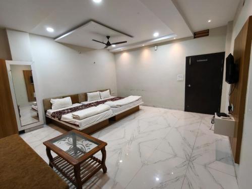 hotel anmol and resort