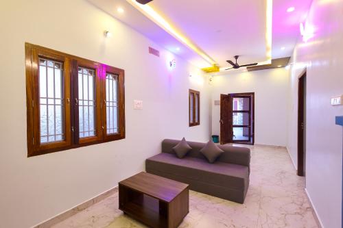 anukraha home stays