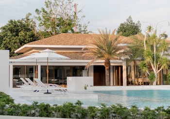 emmarin villa pattaya