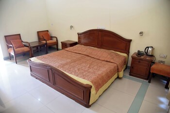 neelkhanthi tourist resort