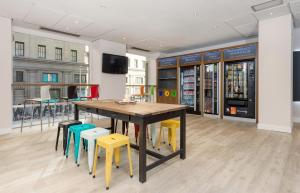 hotel madrid gran via 25 affiliated by melia