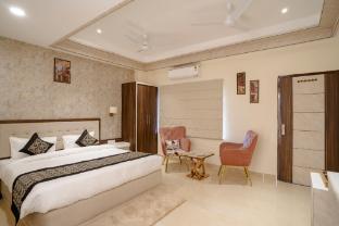 omkar international hotel