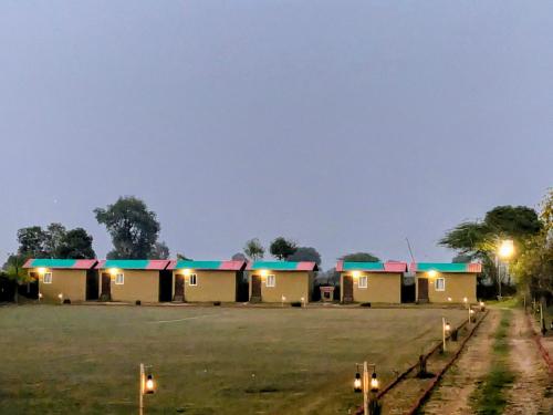 Ranthambhore Tiger Village,,3 star