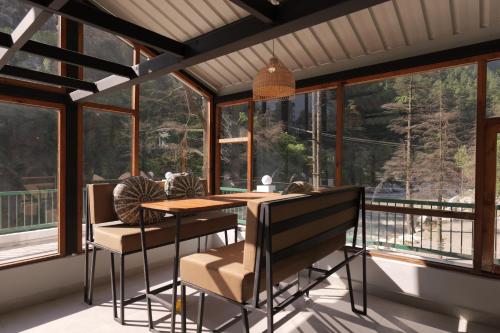 the trippy tribe kasol