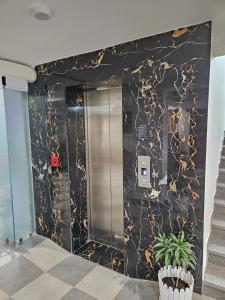 hotel amahi inn sector 48