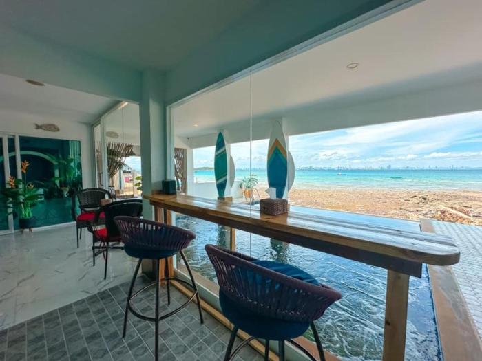 baan sailboat beach kohlarn