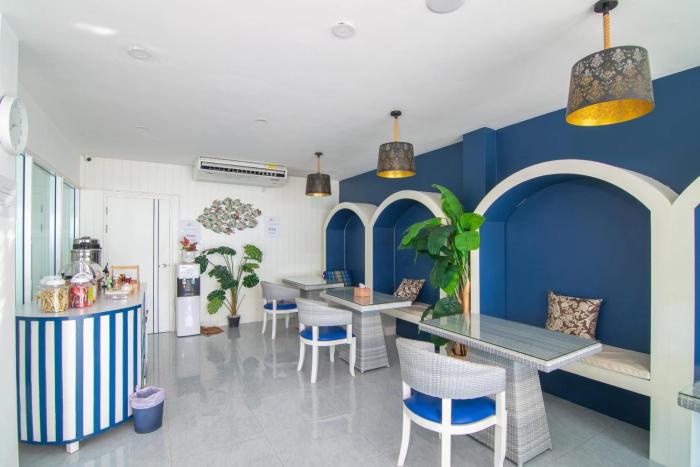 baan sailboat beach kohlarn