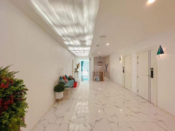 baan sailboat beach kohlarn