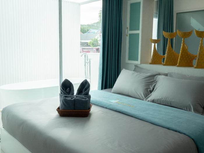 baan sailboat beach kohlarn