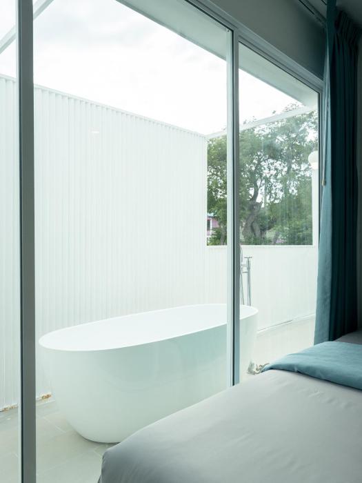 baan sailboat beach kohlarn