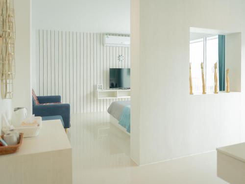 baan sailboat beach kohlarn