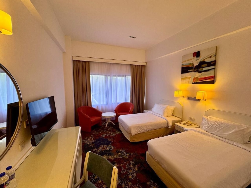 royal park hotel uniten