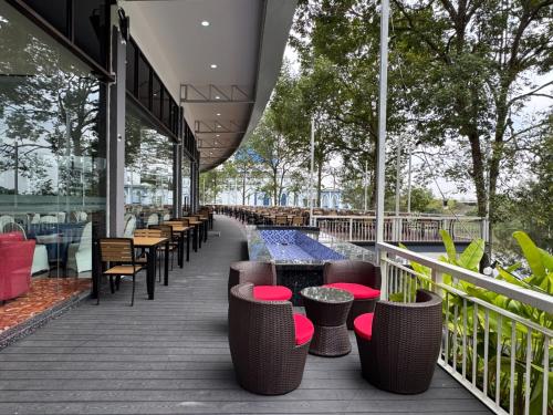 royal park hotel uniten