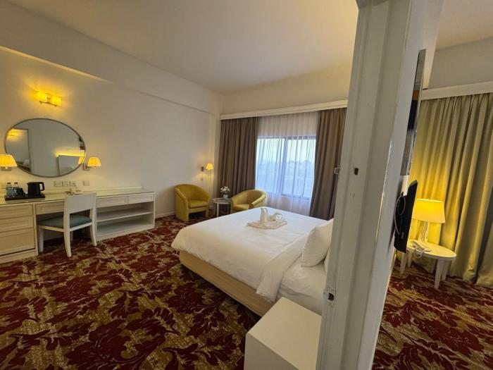 royal park hotel uniten