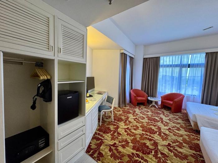 royal park hotel uniten