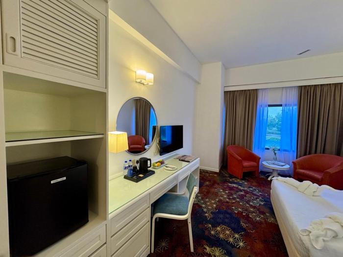 royal park hotel uniten