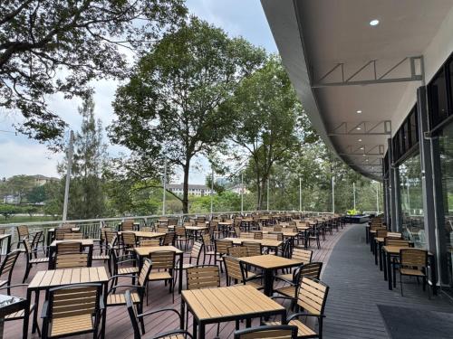 royal park hotel uniten
