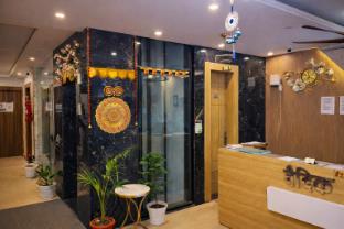 hotel vaidik ganga near parmarth niketan