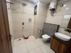 hotel vaidik ganga near parmarth niketan