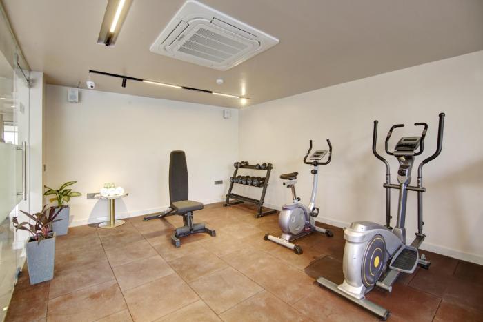 saltstayz premier near golf course road and sector 57