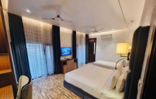 eminence the corbett