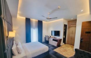 eminence the corbett