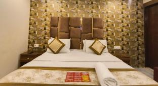 hotel kaushambhi grand