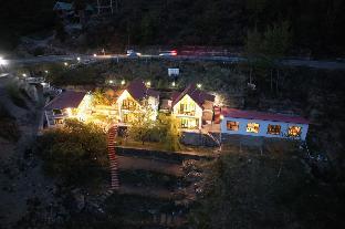 crossroads narkanda cottages