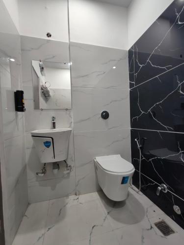 golden oak 5 minutes away from golden temple