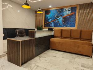 golden oak 5 minutes away from golden temple