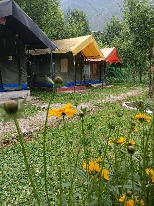 Riverstep Nature Camp,,2 star