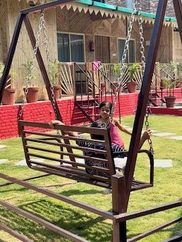 bamboo garden cottages and cafe