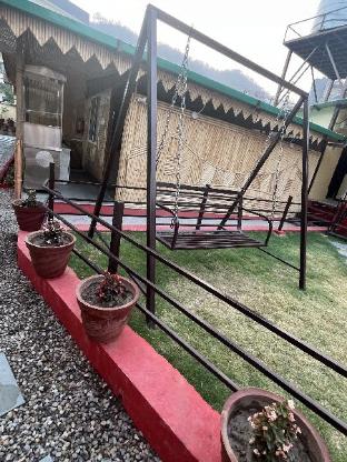 bamboo garden cottages and cafe