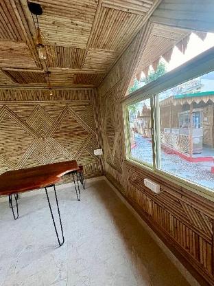 bamboo garden cottages and cafe