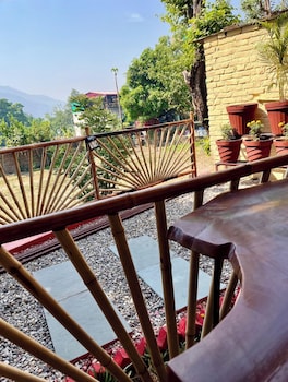 bamboo garden cottages and cafe