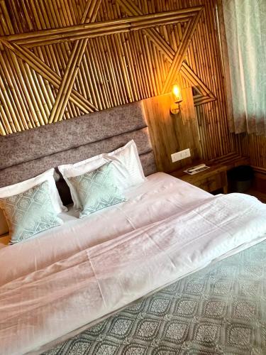 bamboo garden cottages and cafe