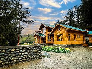 the frozenfall resort gulmarg