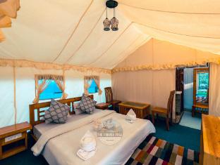 the frozenfall resort gulmarg