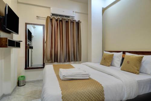 Hotel Krishna Residency,,2 star