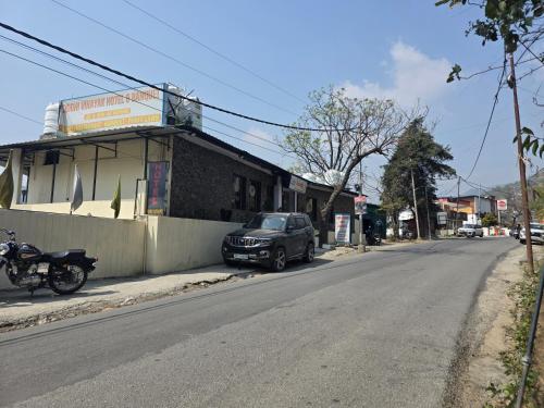 Siddhi Vinayak Hotel And Banquet,,3 star