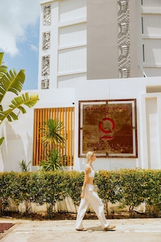 elite atoll serviced apartments