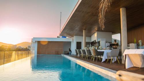 elite atoll serviced apartments