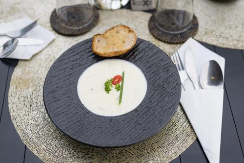 elite atoll serviced apartments