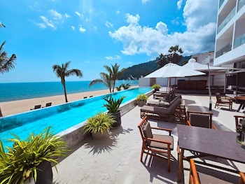 khanom