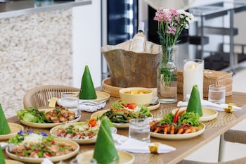 elite atoll beachfront hotel