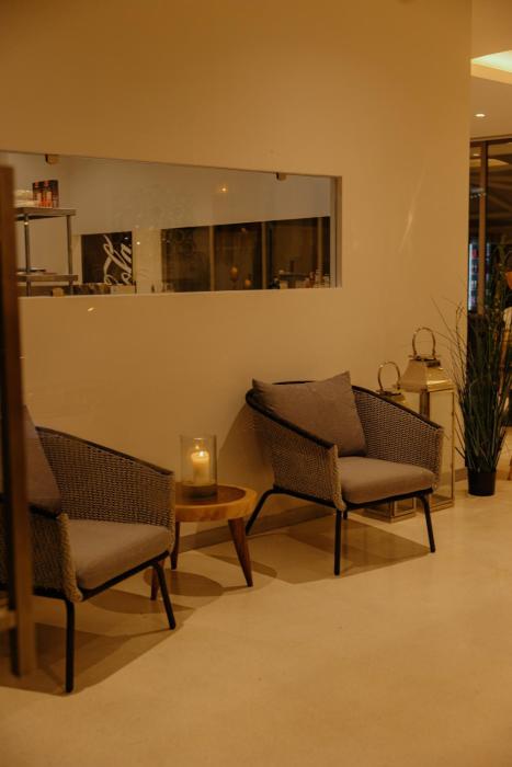 elite atoll beachfront hotel