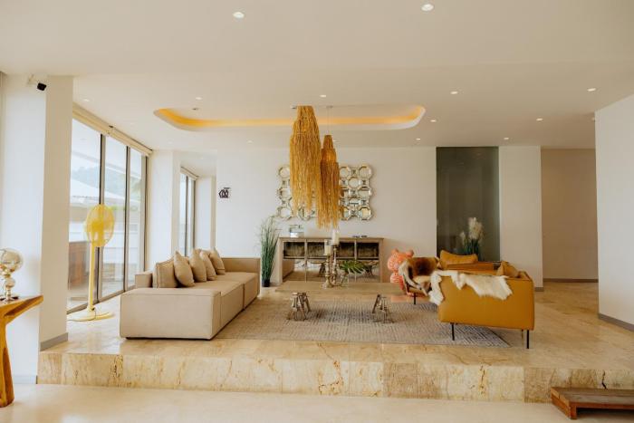 elite atoll beachfront hotel