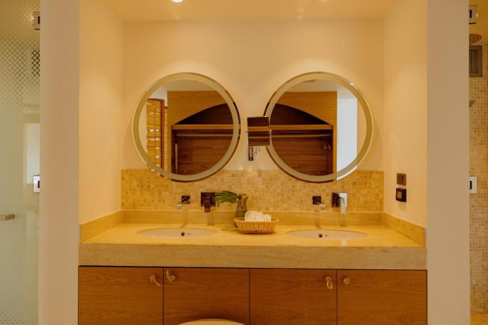 elite atoll beachfront hotel